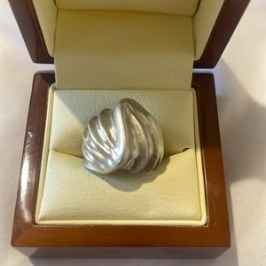 Sterling silver cocktail ring